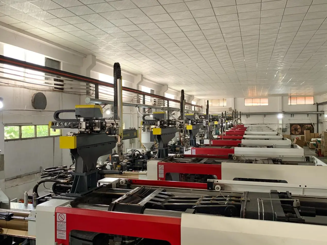 injection molding robot manufacturers