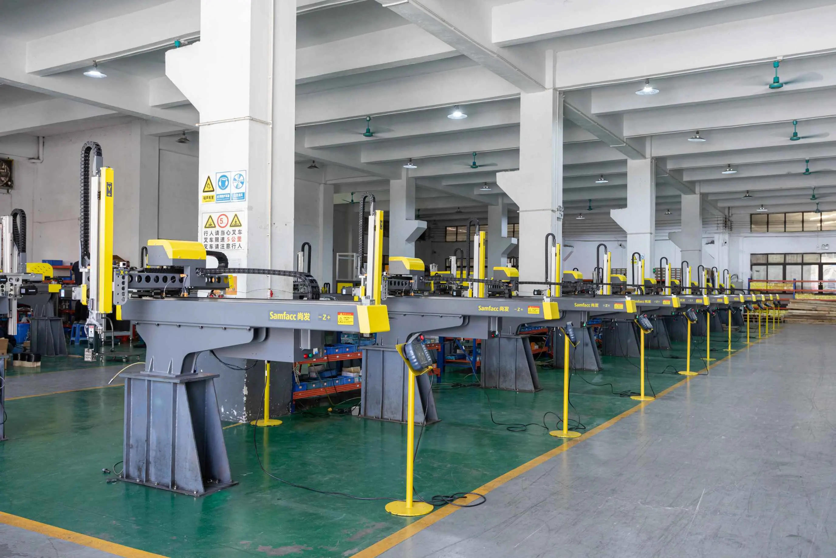 pick and place robot arm