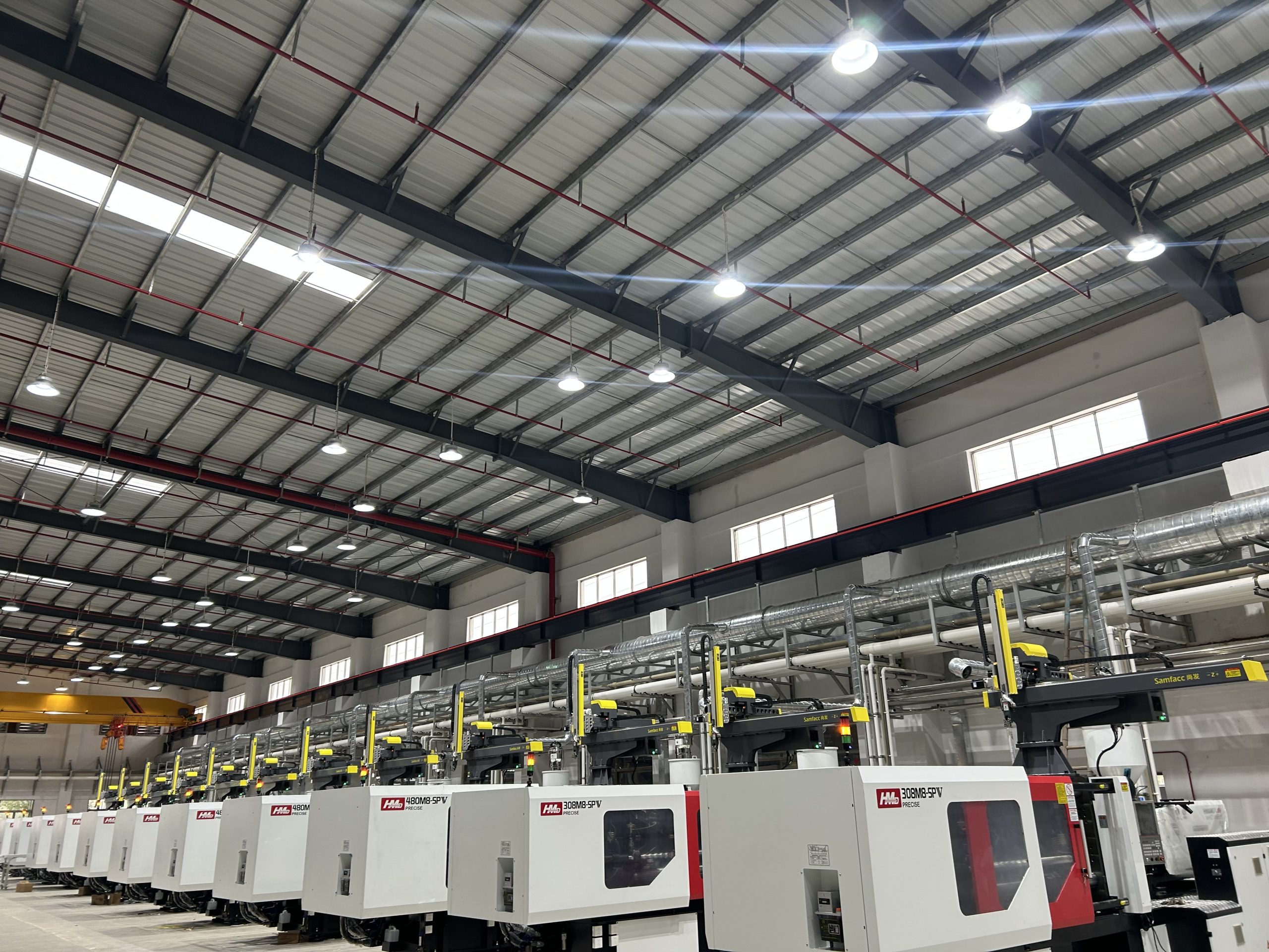 Industrial robot manufacturers1
