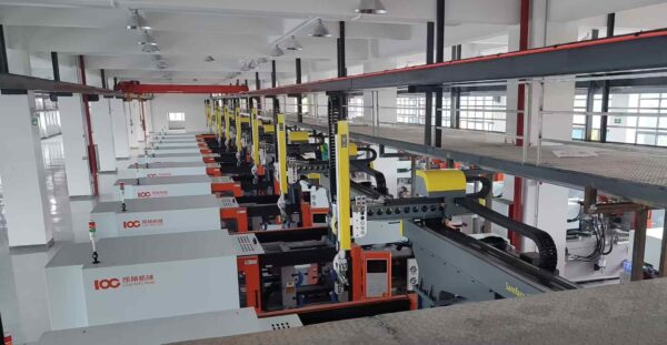 Desktop Injection Molding Machines Robot2